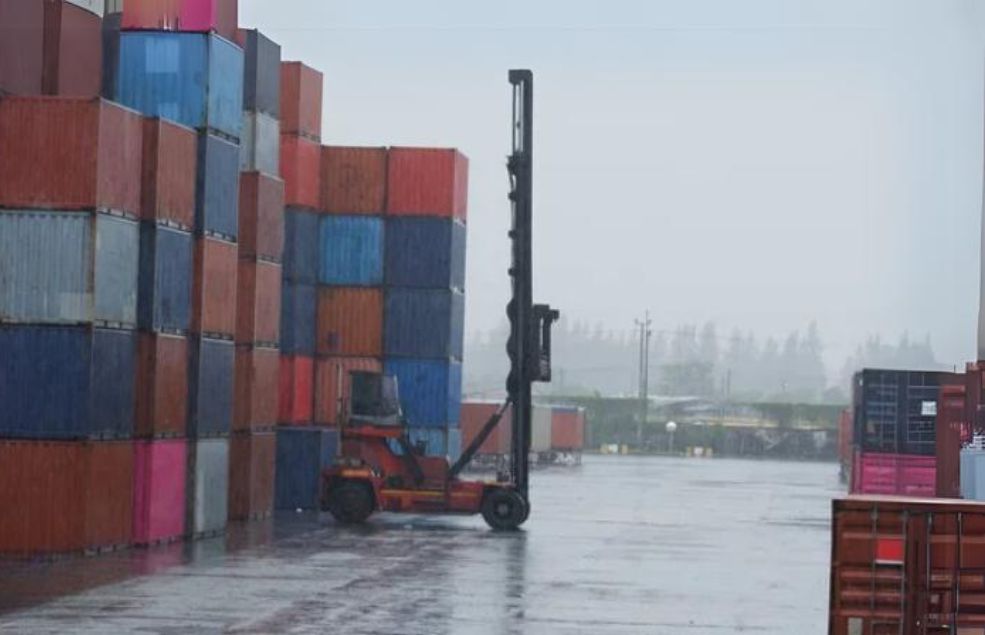 are shipping containers waterproof